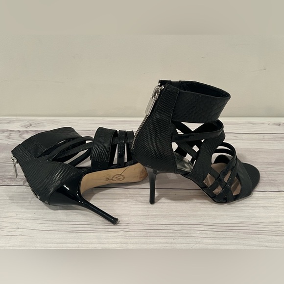 Michael Kors Black Strappy Open-Toe Heels Size 6 - Picture 10 of 11